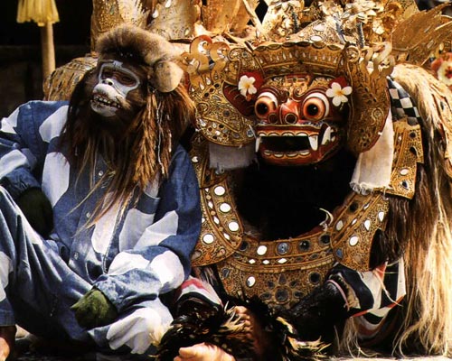 la danza del Barong y Kris