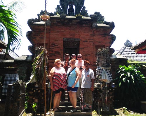 royal palace ubud bali