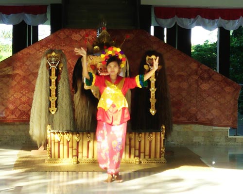 taman nusa park indonesia culture