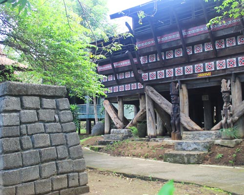 taman nusa park indonesia culture